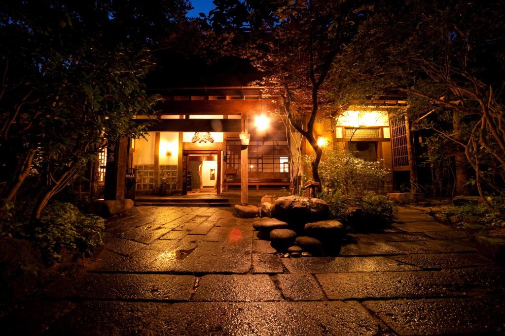 Hatago-Kayausagi Hatago Kayausagi