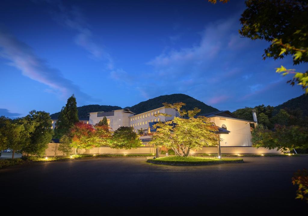 Iizaka-Onsen-Surikamitei-Ohtori Iizaka Onsen Surikamitei Ohtori