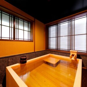 Kanazawa Yuwaku Onsen Kokarian