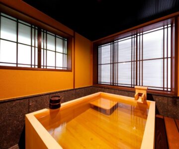 Kanazawa Yuwaku Onsen Kokarian