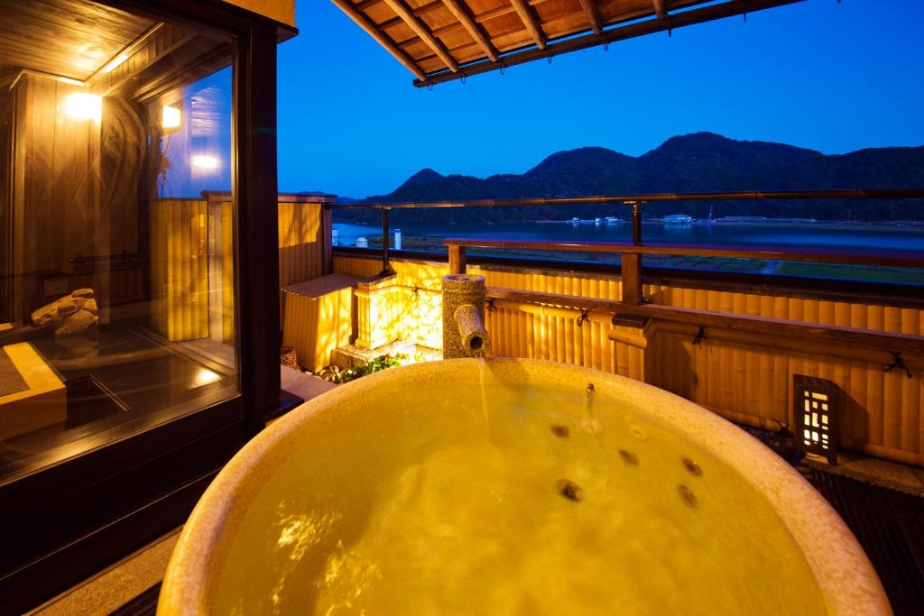Kawaguchiya-Kinosaki-Riverside-Hotel Kawaguchiya Kinosaki Riverside Hotel
