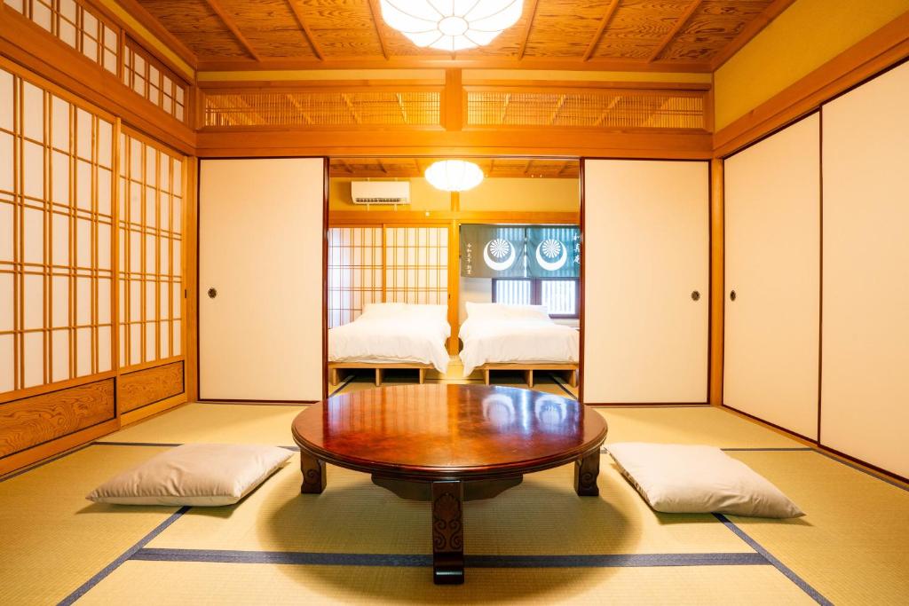 Koyasan-Gokuraku-Stay Koyasan Gokuraku Stay
