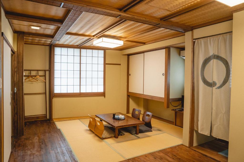 Kyo-no-Yado-Sangen-Ninenzaka Kyo no Yado Sangen Ninenzaka
