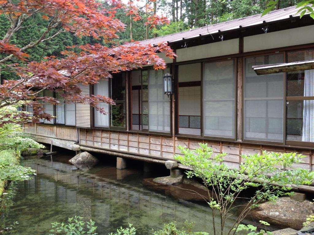 Takimi-Onsen-Inn-that-only-accepts-one-group-per-day Takimi Onsen Inn that only accepts one group per day